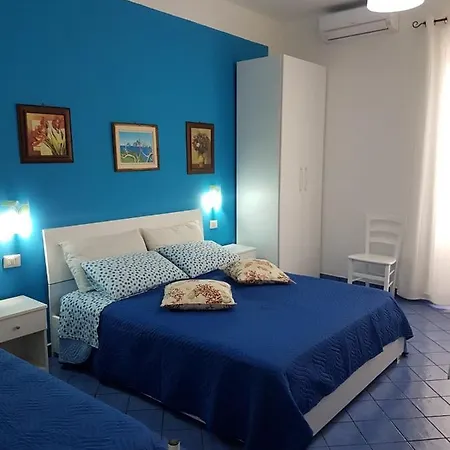 Centro Storico Flat 6 Mins From Port Lipari (Isola Lipari)