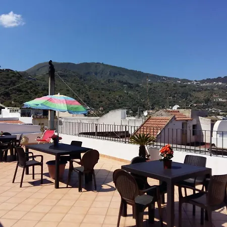 Centro Storico Flat 6 Mins From Port * Lipari (Isola Lipari)