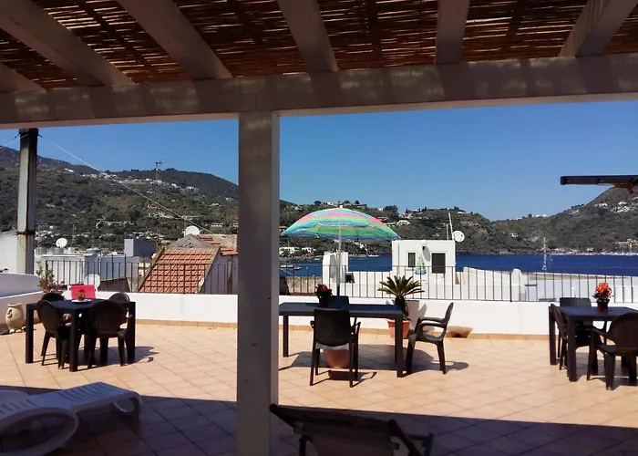 Centro Storico Flat 6 Mins From Port Apartment *