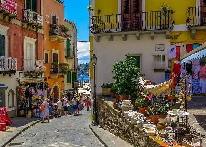 Apartamento Centro Storico Flat 6 Mins From Port Lipari (Isola Lipari)