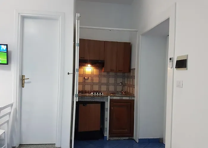 Апартаменты Centro Storico Flat 6 Mins From Port *