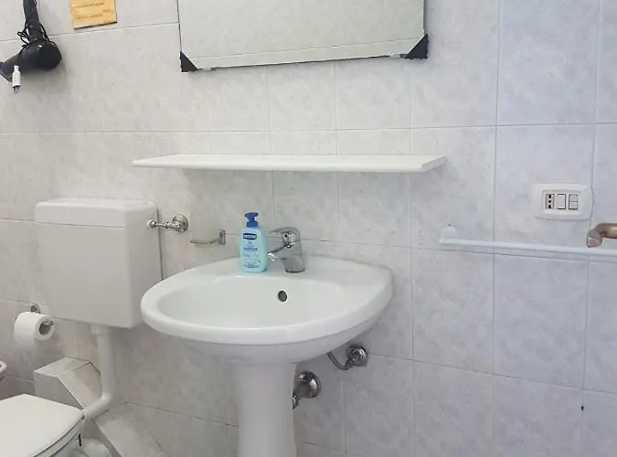 Centro Storico Flat 6 Mins From Port Апартаменты *